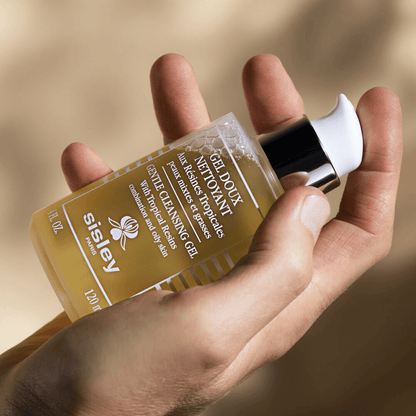Sisley Gel Doux Nettoyant Aux Resines Tropicales
